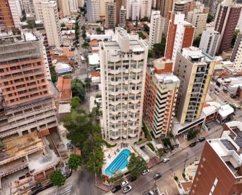 APARTAMENTO COM 81,13 M² EM CAMPINAS/SP - DUAS VAGAS DE GARAGEM