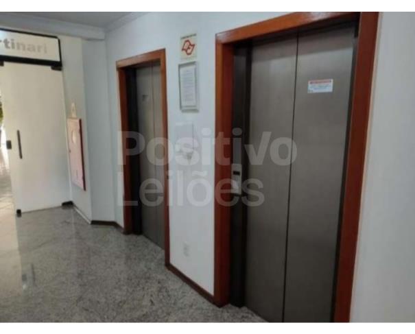 Foto de DUPLA UNIDADE DE APTO.- A. Ú. 188,00M² -ÁGUAS DE LINDÓLIA/SP