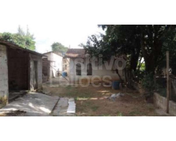 Foto de LOTE 2 - PARTE IDEAL DE 1/12 DE CASAS E UM PRÉDIO RES. E COM. - ATIBAIA/SP