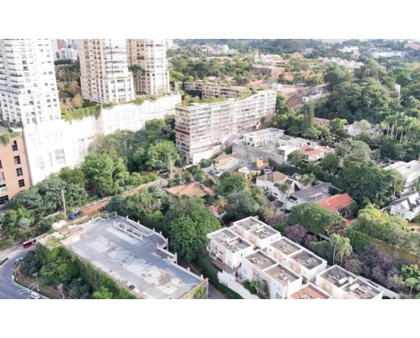 Foto de MANSÃO COM A.T. DE 1.296,37M² - CIDADE JARDIM/SP