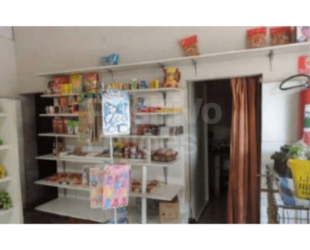 Foto de LOTE 2 - PARTE IDEAL DE 1/12 DE CASAS E UM PRÉDIO RES. E COM. - ATIBAIA/SP