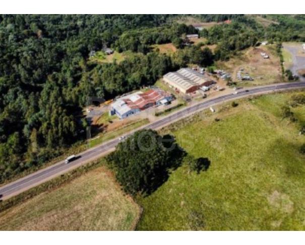 Foto de TERRENO RURAL COM A.T. DE 274.657,49M² - CAÇADOR/SC
