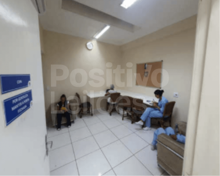 PRÉDIO RES. COM A.T. DE 121,80M² - OSASCO/SP PRÉDIO RES. - A.T. 121,80M² - OSASCO/SP, localizado em Osasco - SP