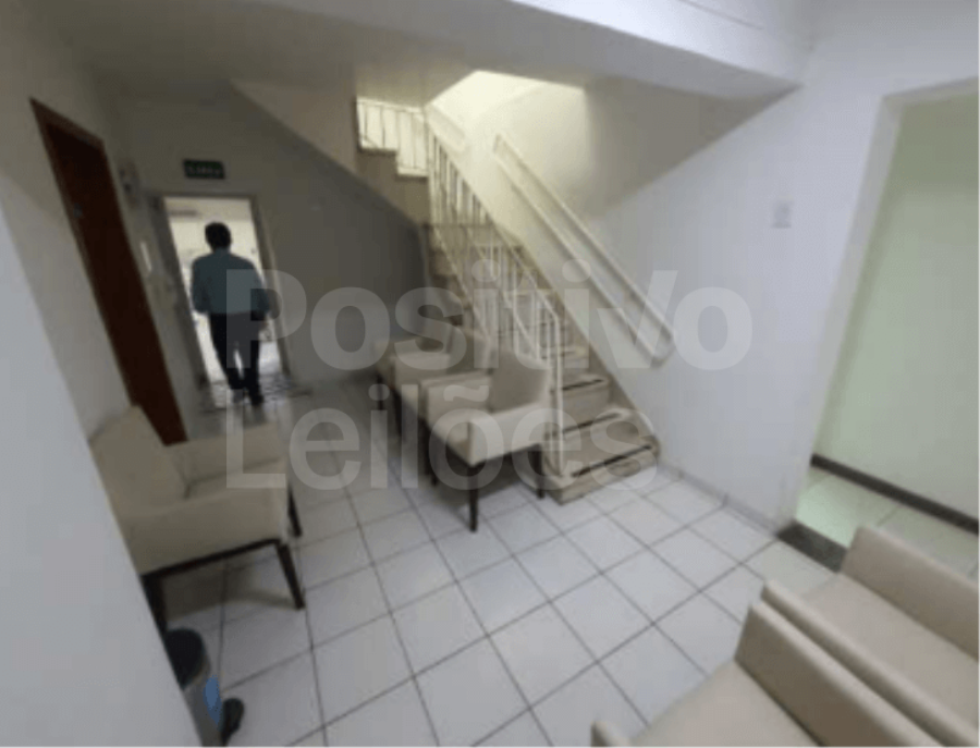 PRÉDIO RES. COM A.T. DE 121,80M² - OSASCO/SP PRÉDIO RES. - A.T. 121,80M² - OSASCO/SP, localizado em Osasco - SP