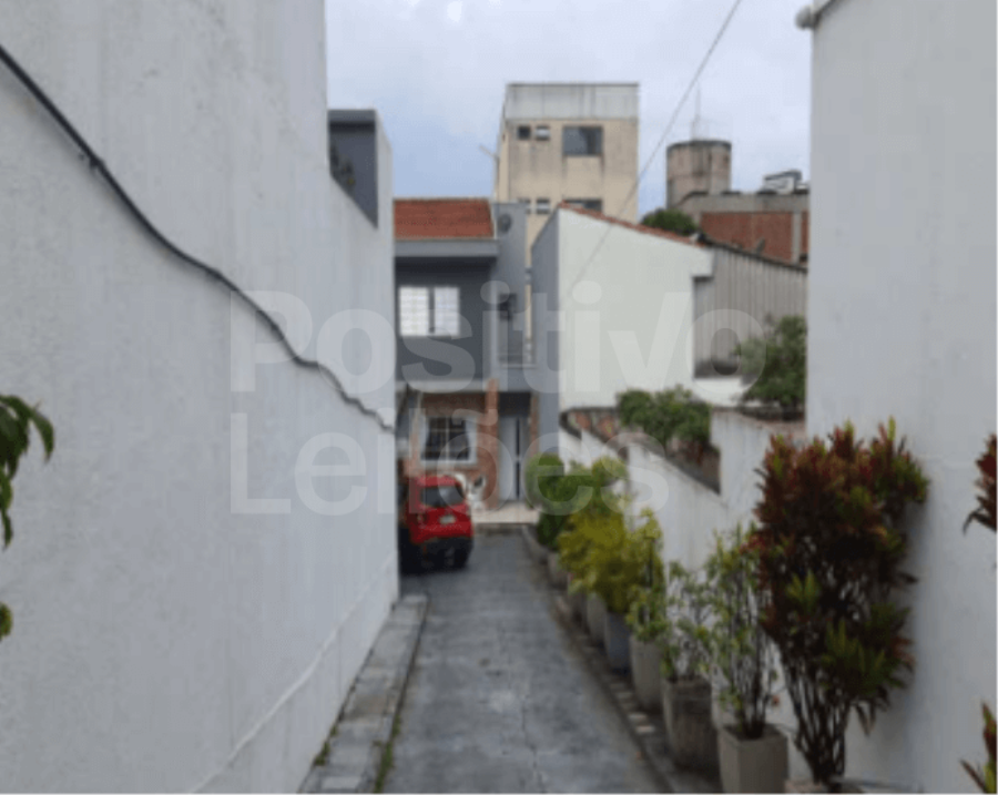 PRÉDIO RES. COM A.T. DE 121,80M² - OSASCO/SP PRÉDIO RES. - A.T. 121,80M² - OSASCO/SP, localizado em Osasco - SP